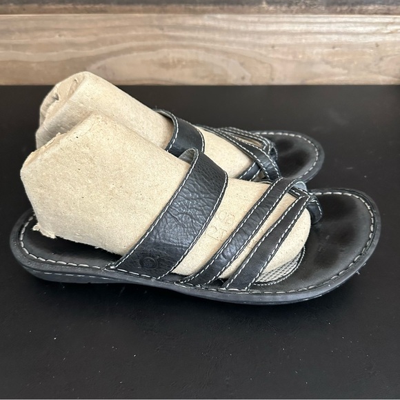 Born Women’s Black Leather Strappy Flat Cushioned Comfort Sandals 9 Flip Flops - Picture 2 of 9